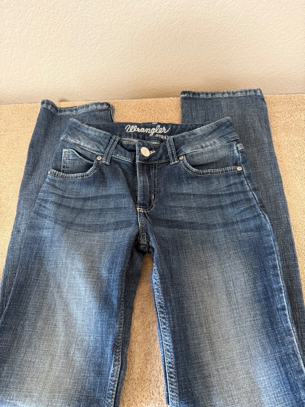 Wrangler Women's Straight Leg Jeans - Medium Blue Wash